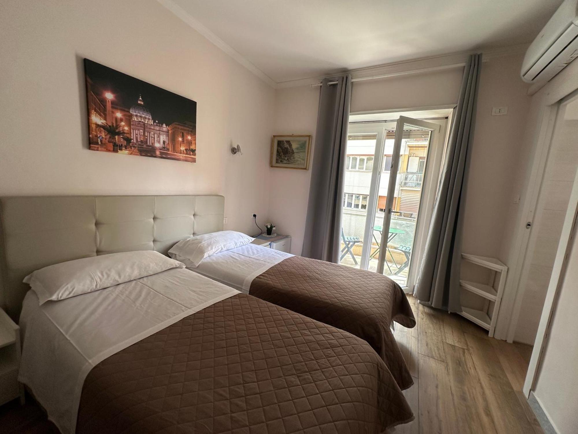 Golden Rooms Cipro — Foto 1